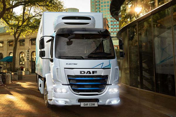 Truckland DAF XB 100 eléctrico